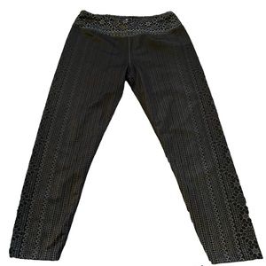 Prana Cropped Workout Yoga 21” Leggings, Women’s M, Black/Grey Patterned